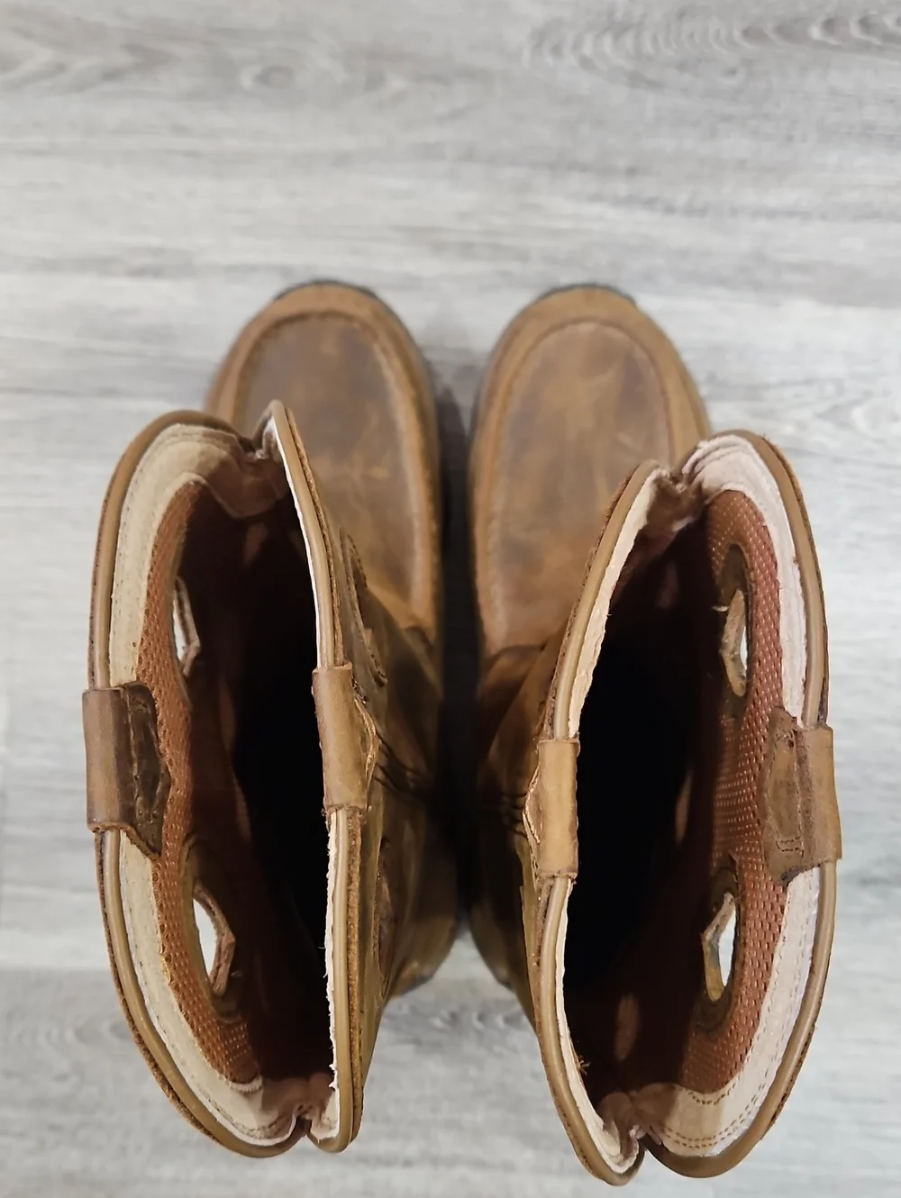 Twisted X Hiker Boots in Distressed Saddle for Men Zize 8